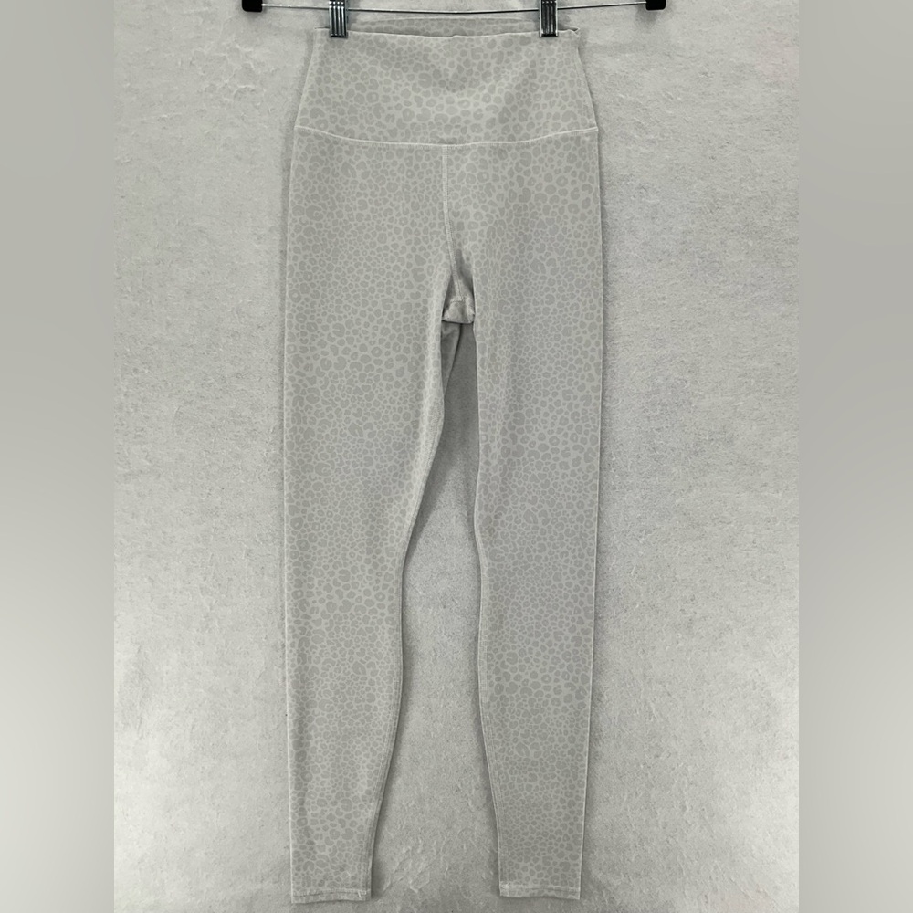 NWOT Yoga High-Waist Vapor Leopard Legging White Leopard Print Carbon 38 Small